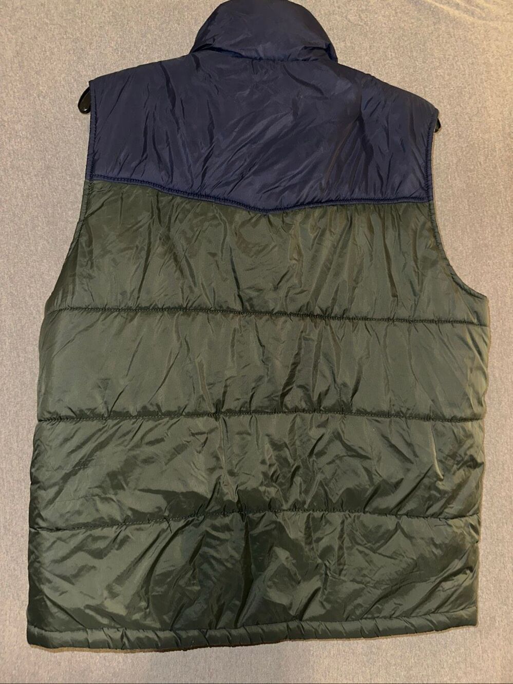 American Eagle Outfitters Men's Green & Navy Blue Colorblock Puffer Vest Size Me - Picture 4 of 6
